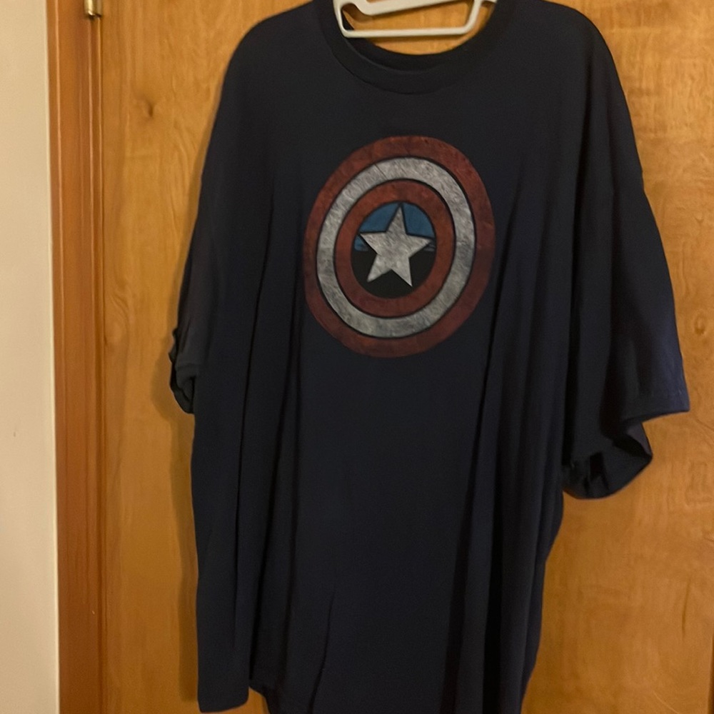 2xl marvel graphic tee